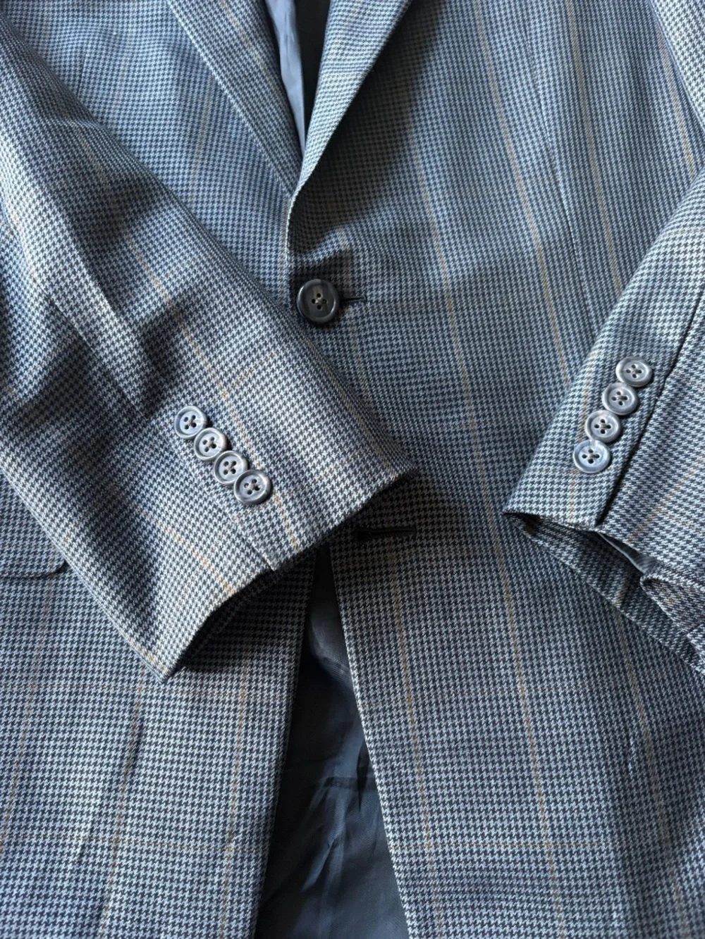 Hickey Freeman kind blazer